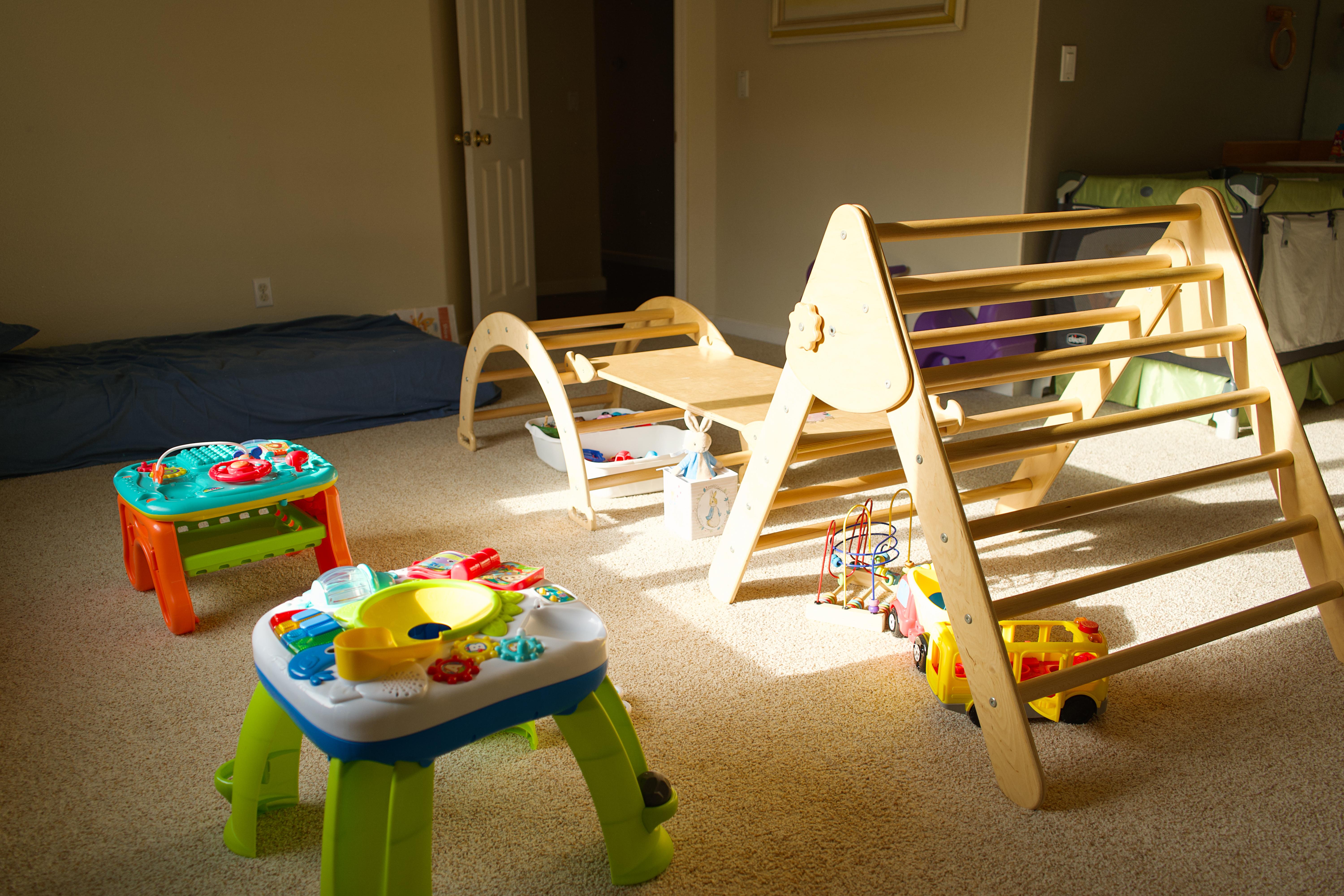 A jungle gym awaits your little one. Lots of activity tables and toys for your babies to enjoy.